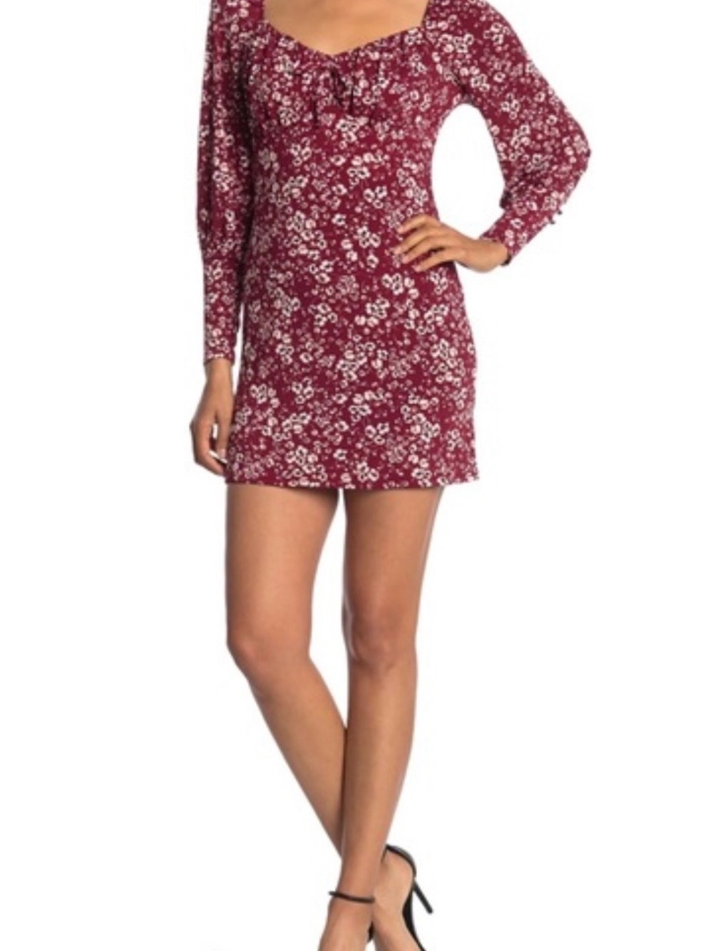 NWT  Floral Scoop-Neck Mini Dress in Burgundy. SIZE m